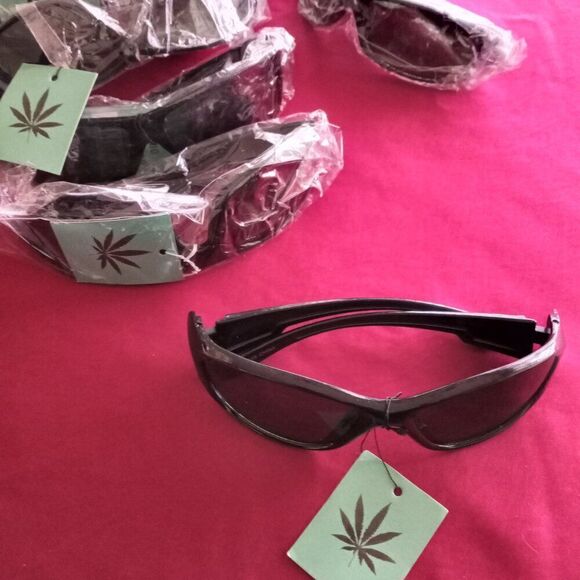Weed Leaf Logo Shade Sunglasses Marijuana Logo - Picture 9 of 11